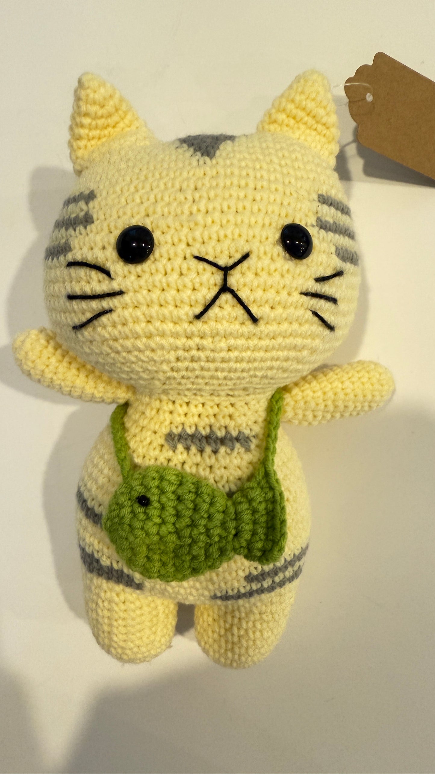 Animal - Kitty with Fish - 1025