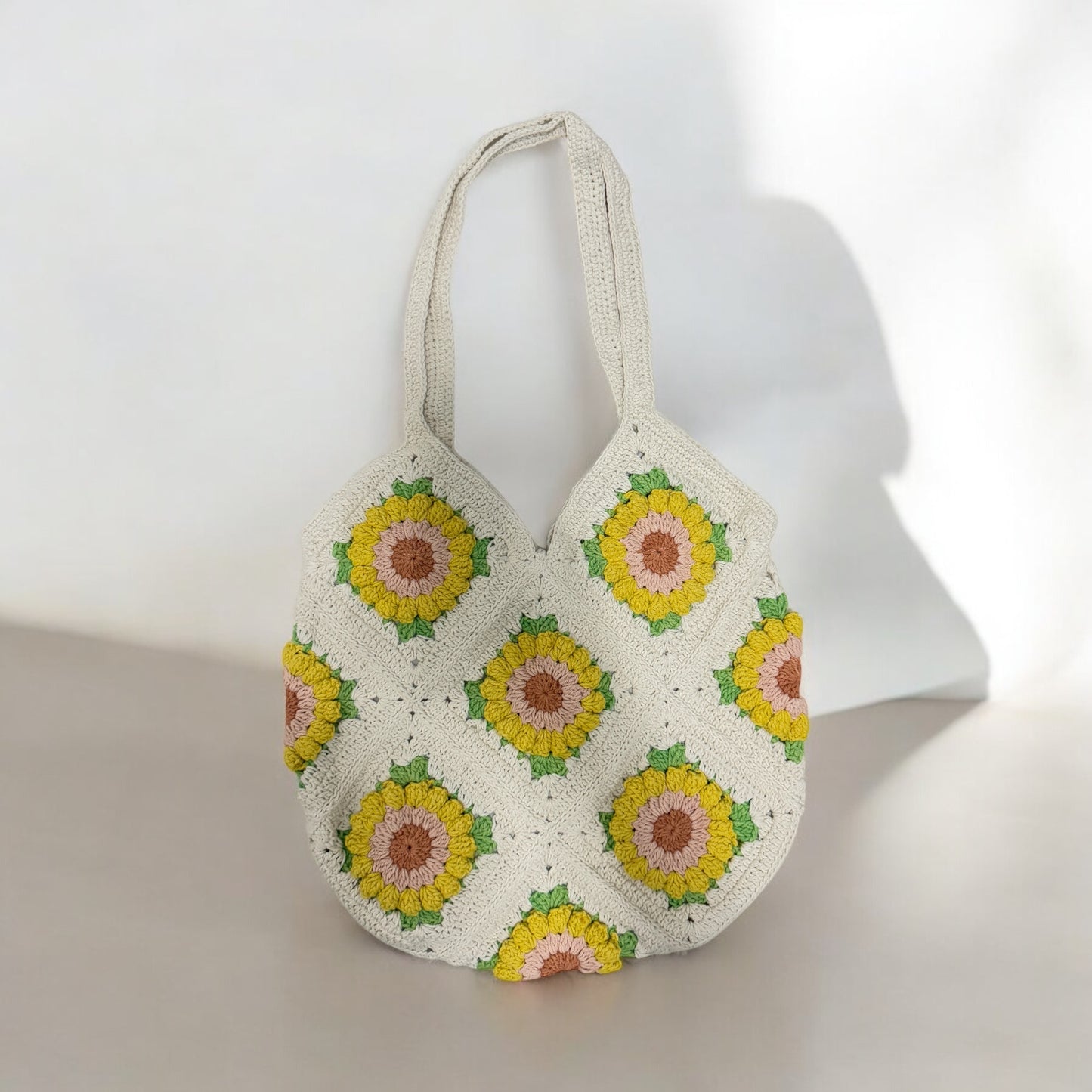 Round Daisy Square Bag - 1039